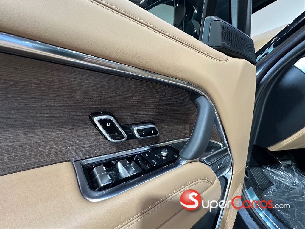2026 Land Rover Range Rover HSE — foto 7 / 10