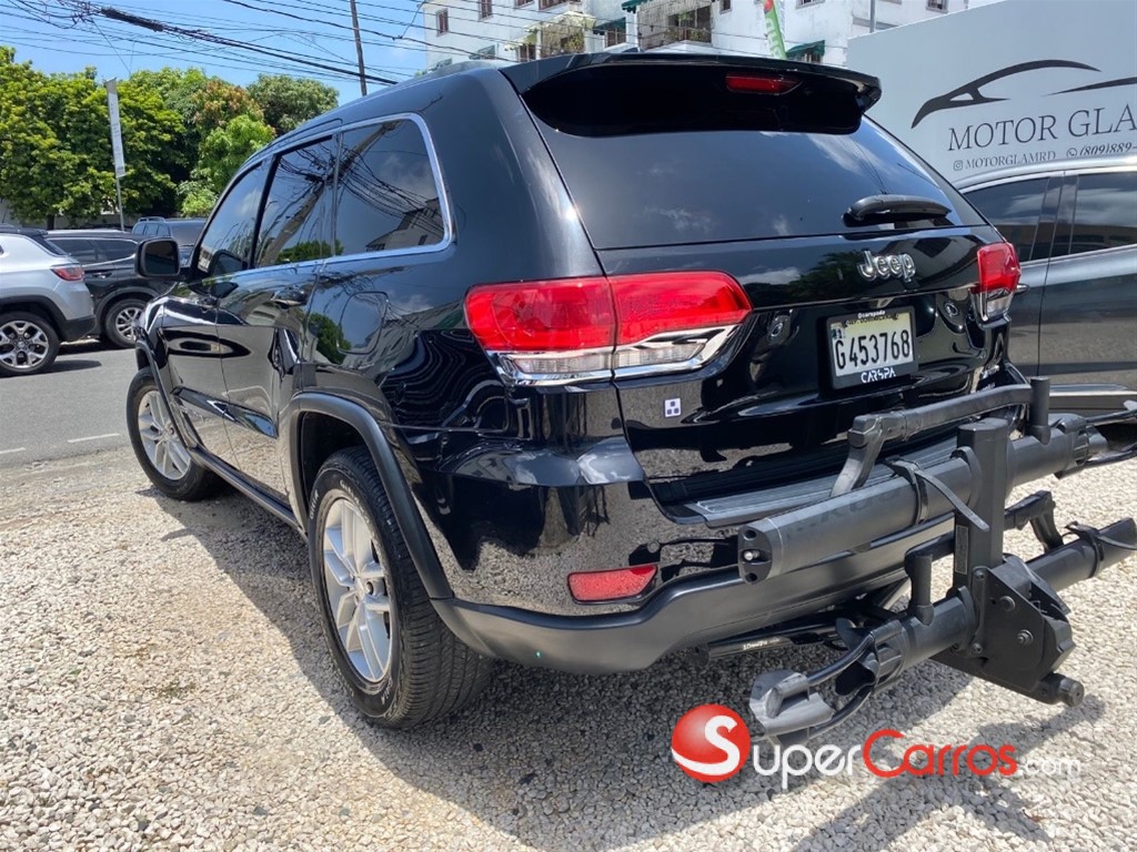 2018 Jeep Grand Cherokee Laredo — foto 9 / 12