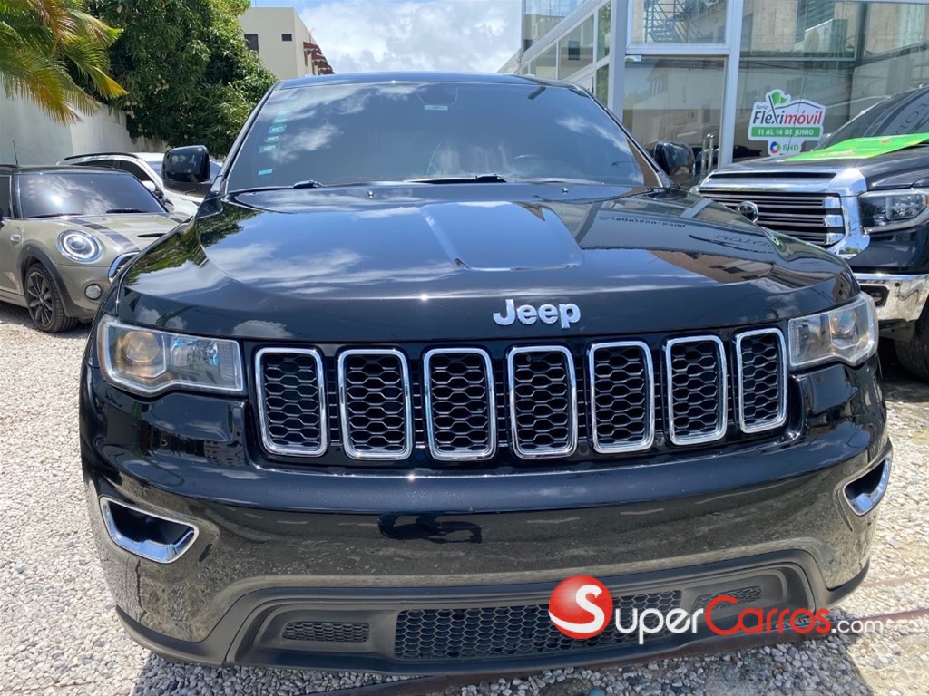 2018 Jeep Grand Cherokee Laredo — foto 12 / 12