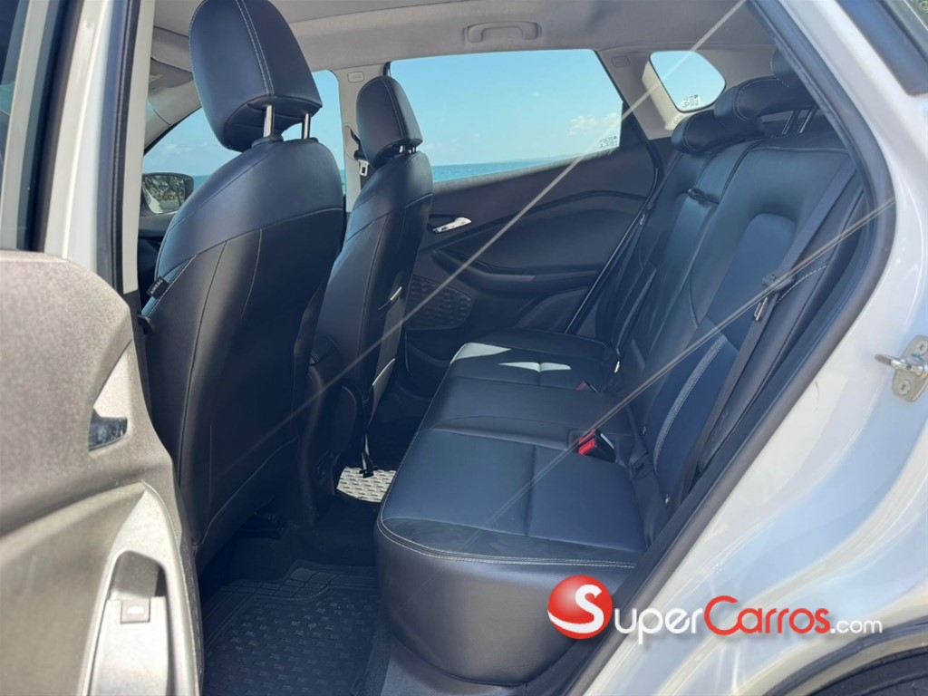 2022 Chevrolet Tracker Premier — foto 3 / 12