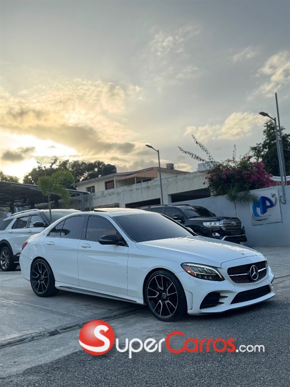 2019 Mercedes-Benz Clase C 300 AMG — foto 4 / 12