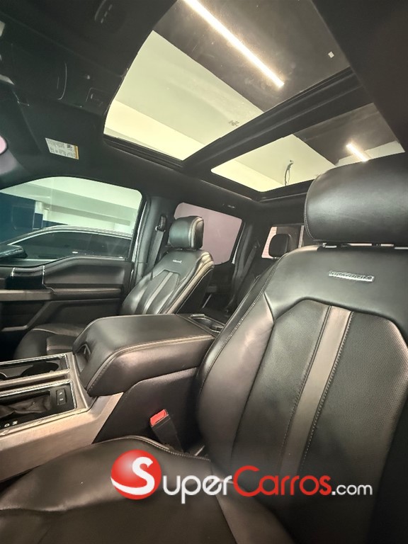 2020 Ford F 150 Platinum — foto 9 / 12