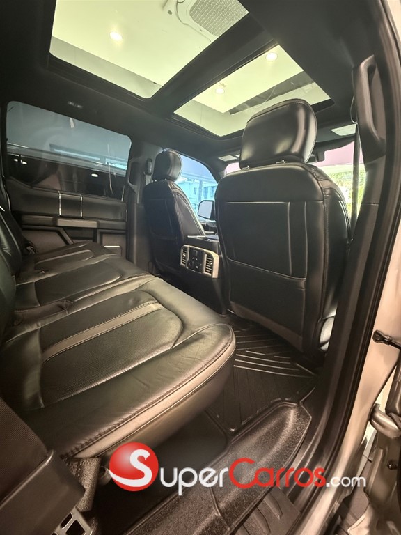 2020 Ford F 150 Platinum — foto 10 / 12