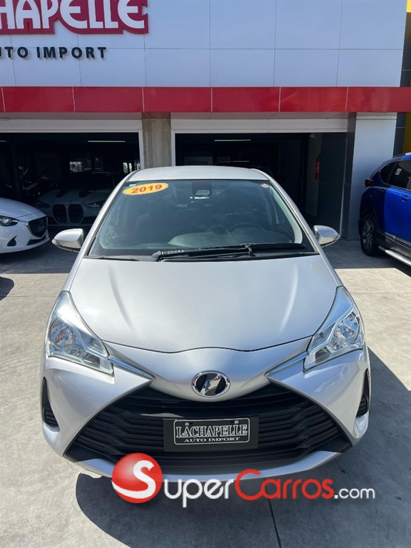 2020 Toyota VITZ — foto 8 / 11