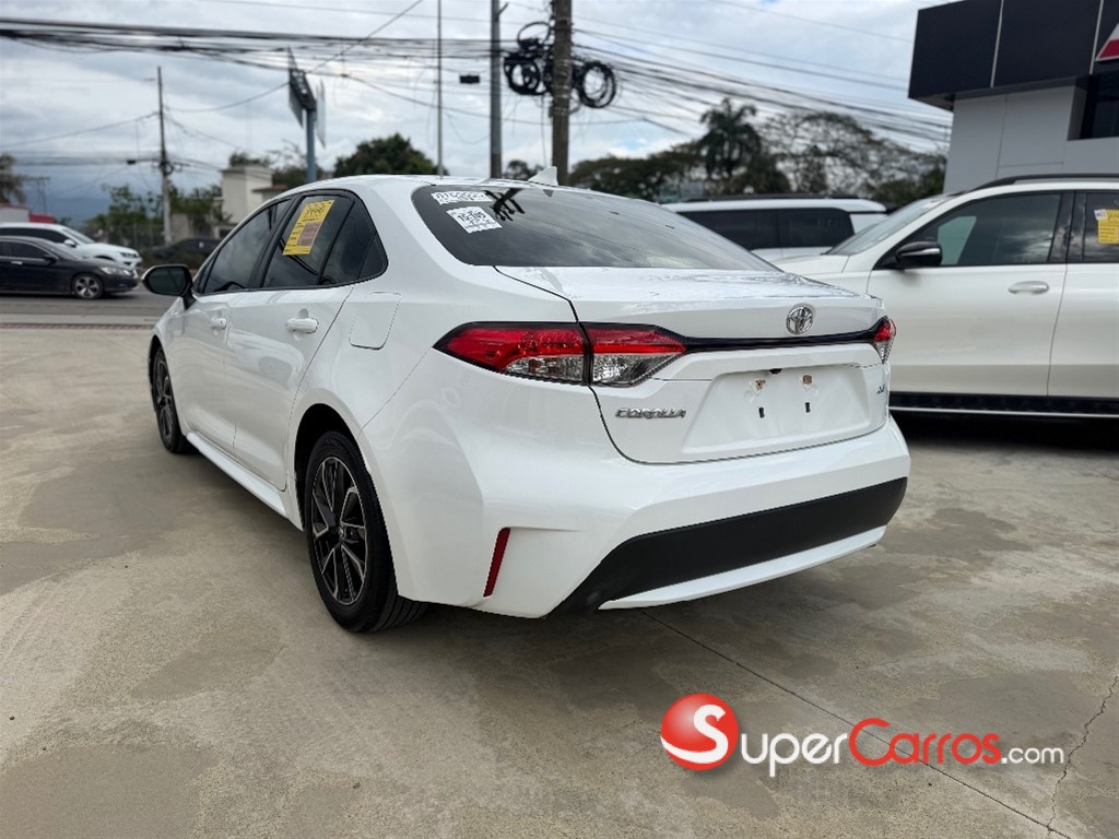2020 Toyota Corolla LE — foto 6 / 9