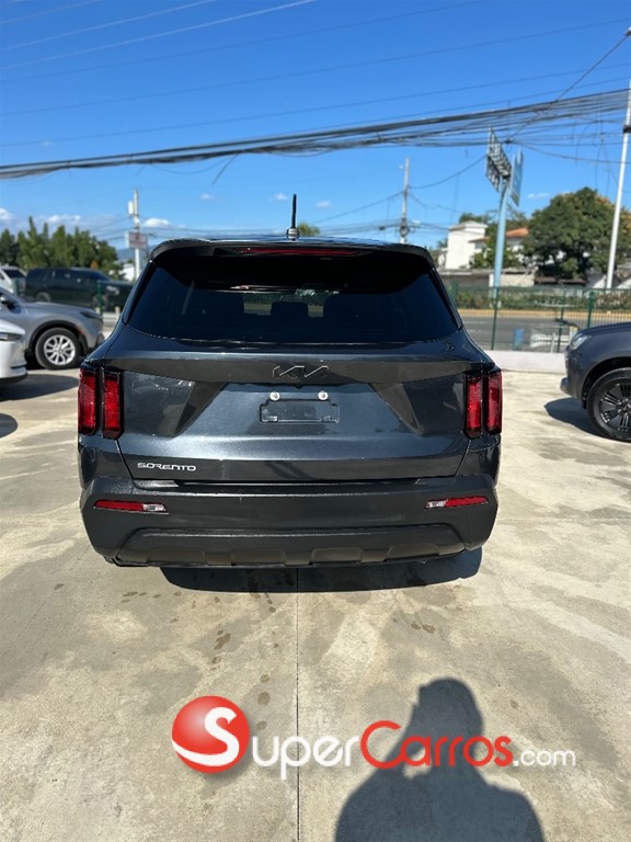 2023 Kia Sorento LX — foto 5 / 7