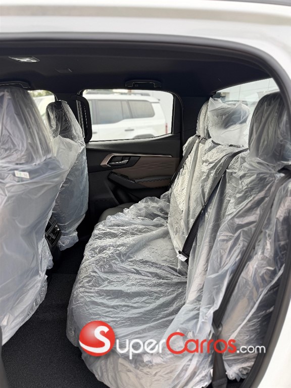 2027 Isuzu DMAX — foto 8 / 9