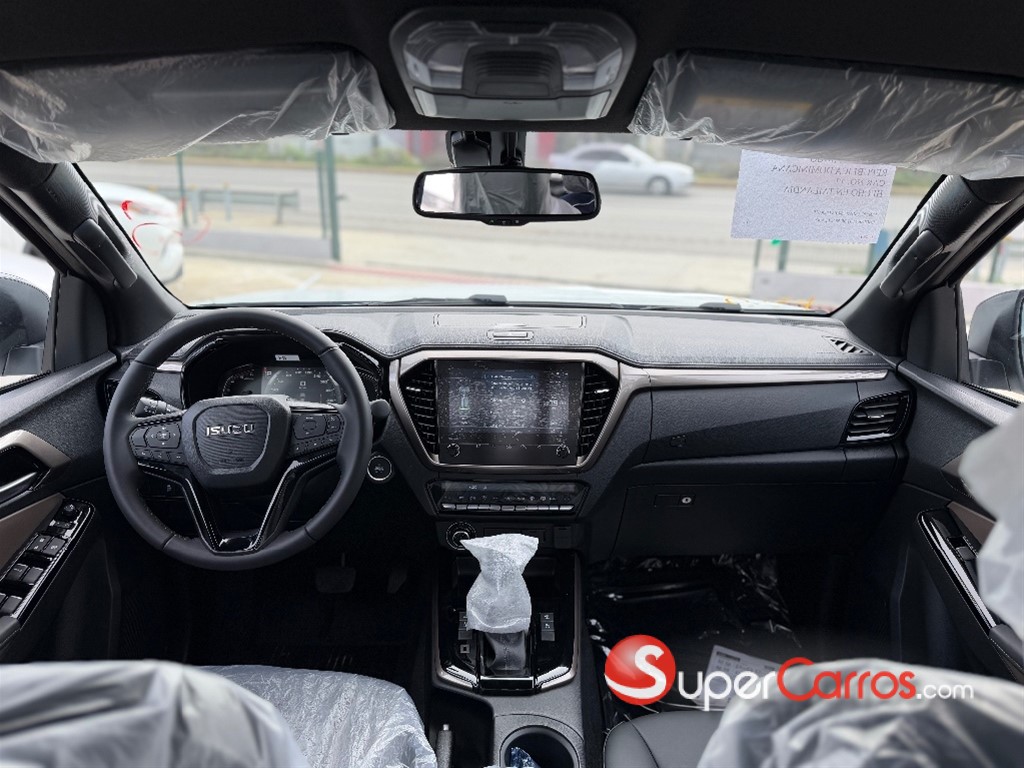 2027 Isuzu DMAX — foto 9 / 9