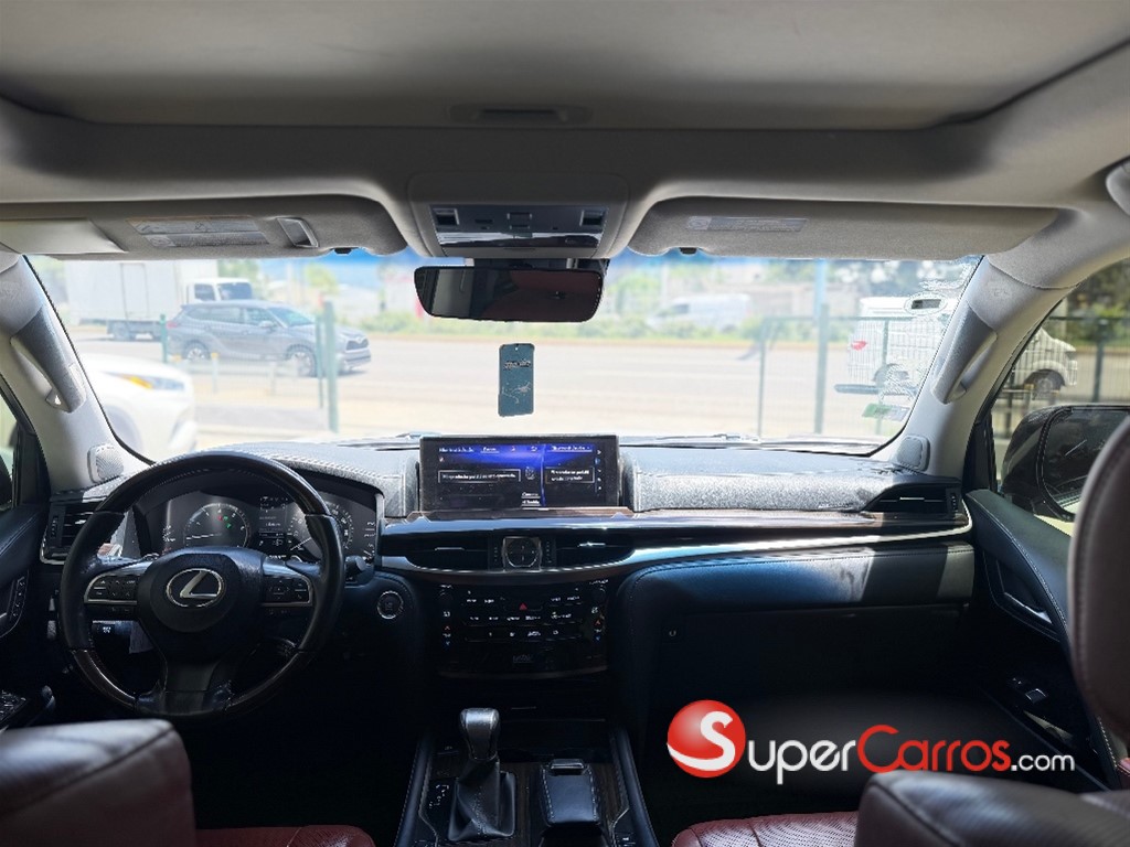 2017 Lexus LX 570 — foto 9 / 9