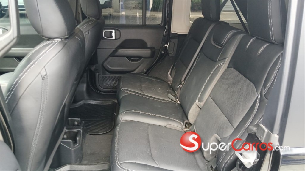 2023 Jeep Wrangler — foto 5 / 12