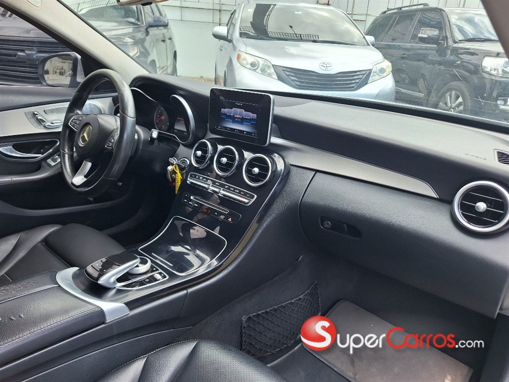 2016 Mercedes-Benz Clase C 300 — foto 11 / 11