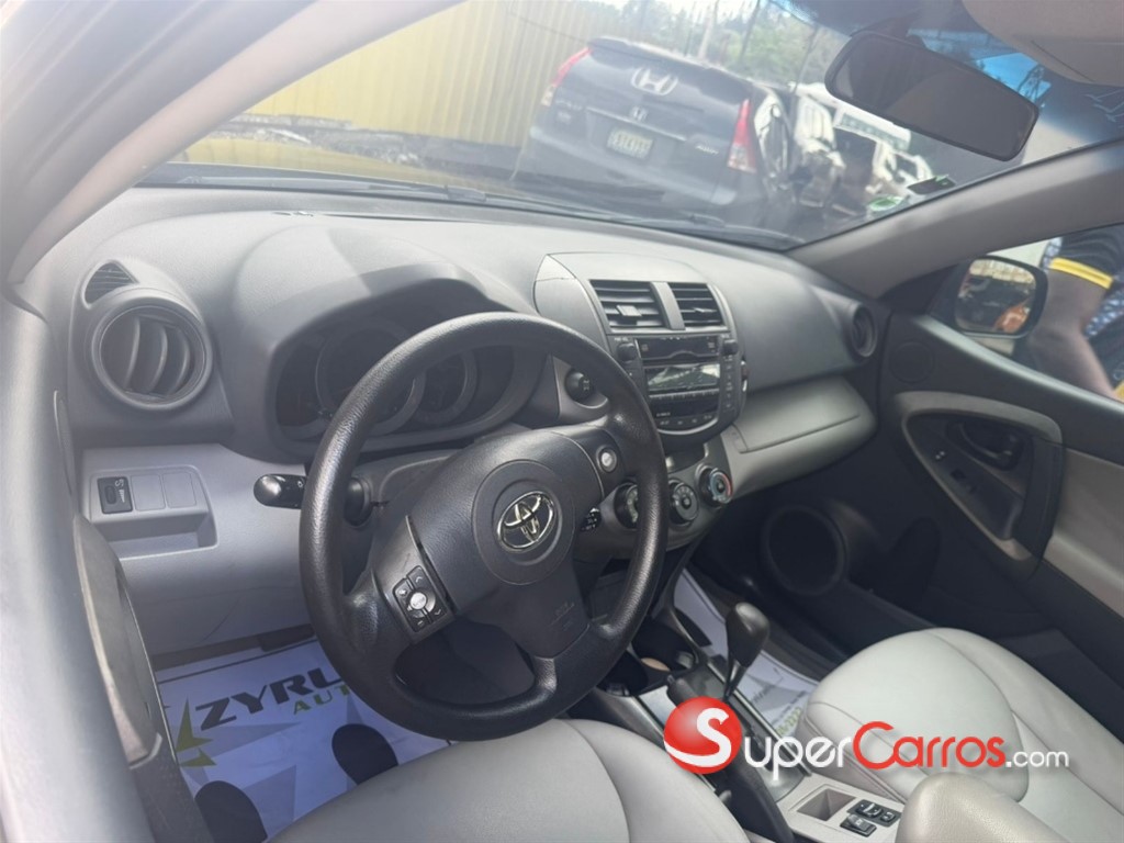 2011 Toyota RAV4 Limited — foto 4 / 7