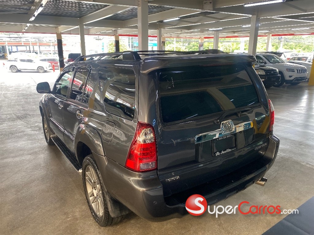 2007 Toyota 4 Runner SR5 — foto 8 / 10