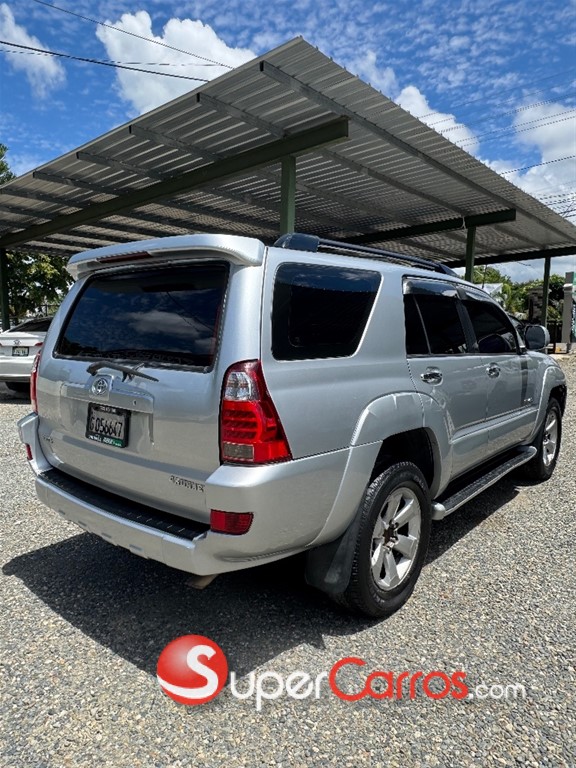2005 Toyota 4 Runner — foto 4 / 7
