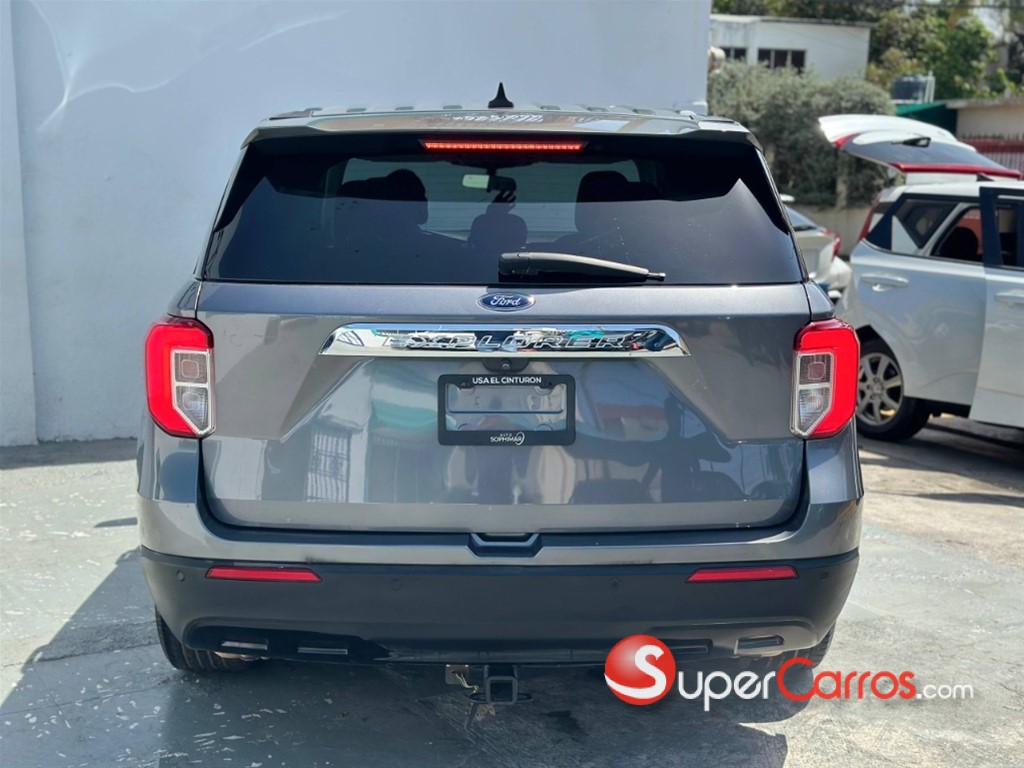 2021 Ford Explorer XLT — foto 6 / 12
