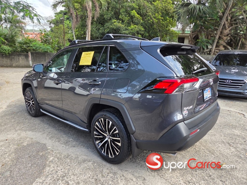 2024 Toyota RAV4 XLE — foto 5 / 12