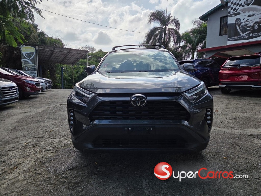 2024 Toyota RAV4 XLE — foto 12 / 12