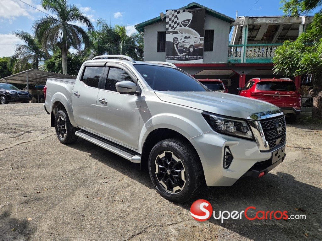 2024 Nissan Frontier NP300 — foto 3 / 12