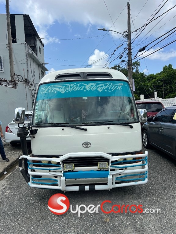 2016 Toyota Coaster — foto 2 / 9