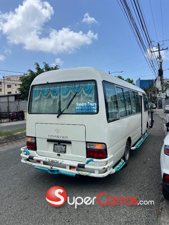 2016 Toyota Coaster — foto 4 / 9