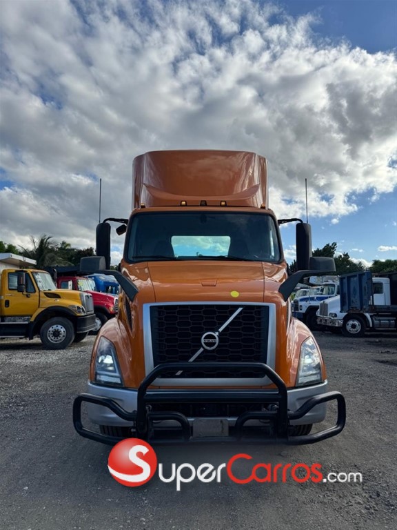 2020 Volvo VNR — foto 2 / 11