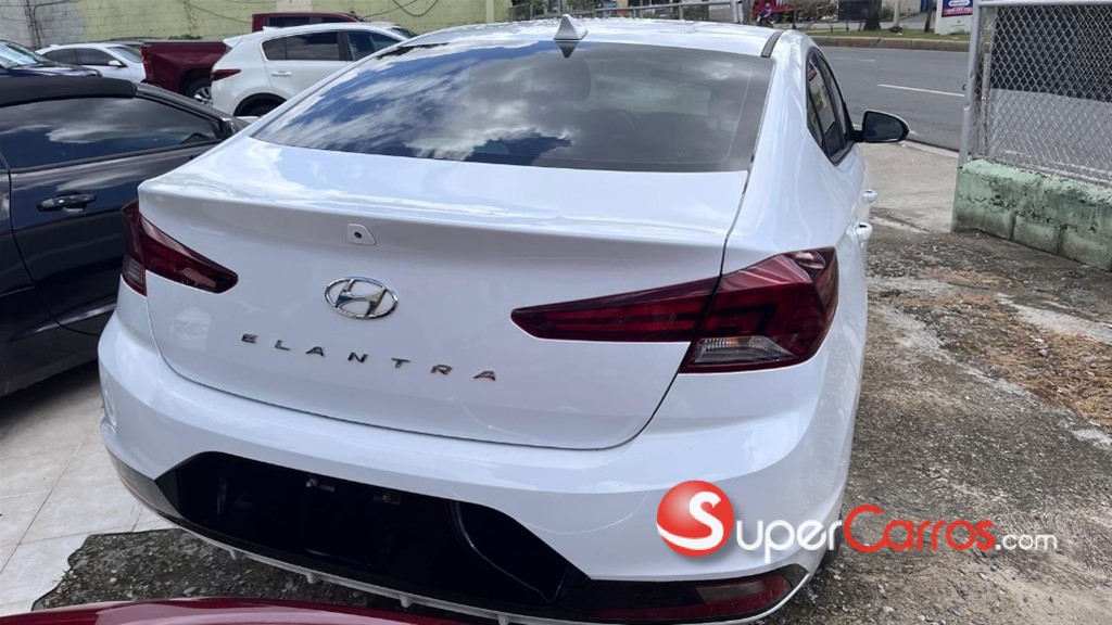 2020 Hyundai Elantra SEL — foto 3 / 7