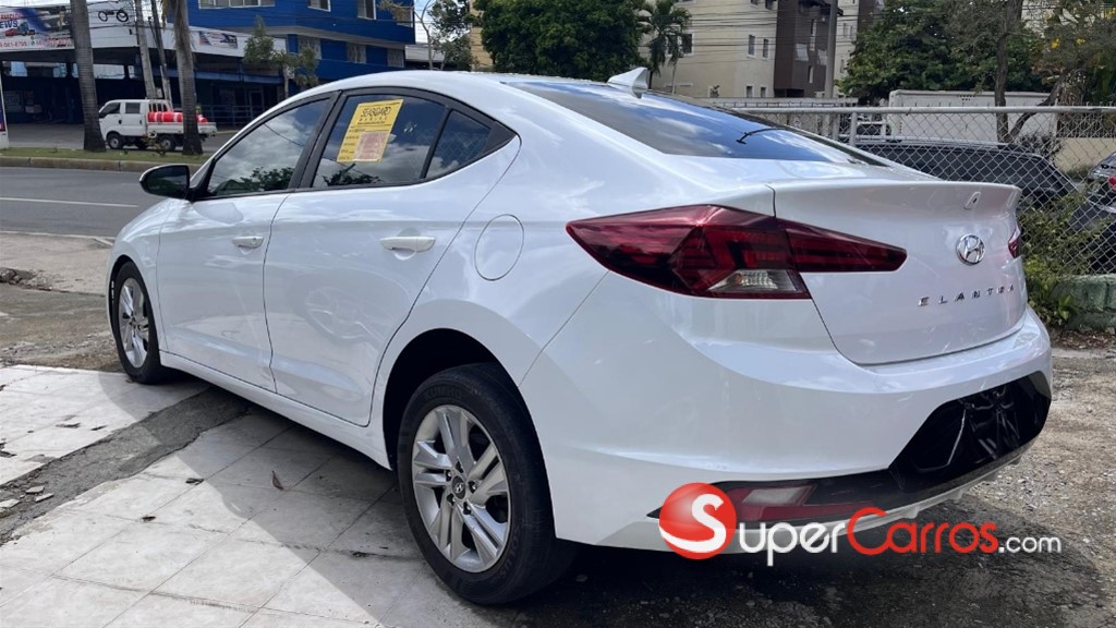 2020 Hyundai Elantra SEL — foto 4 / 7