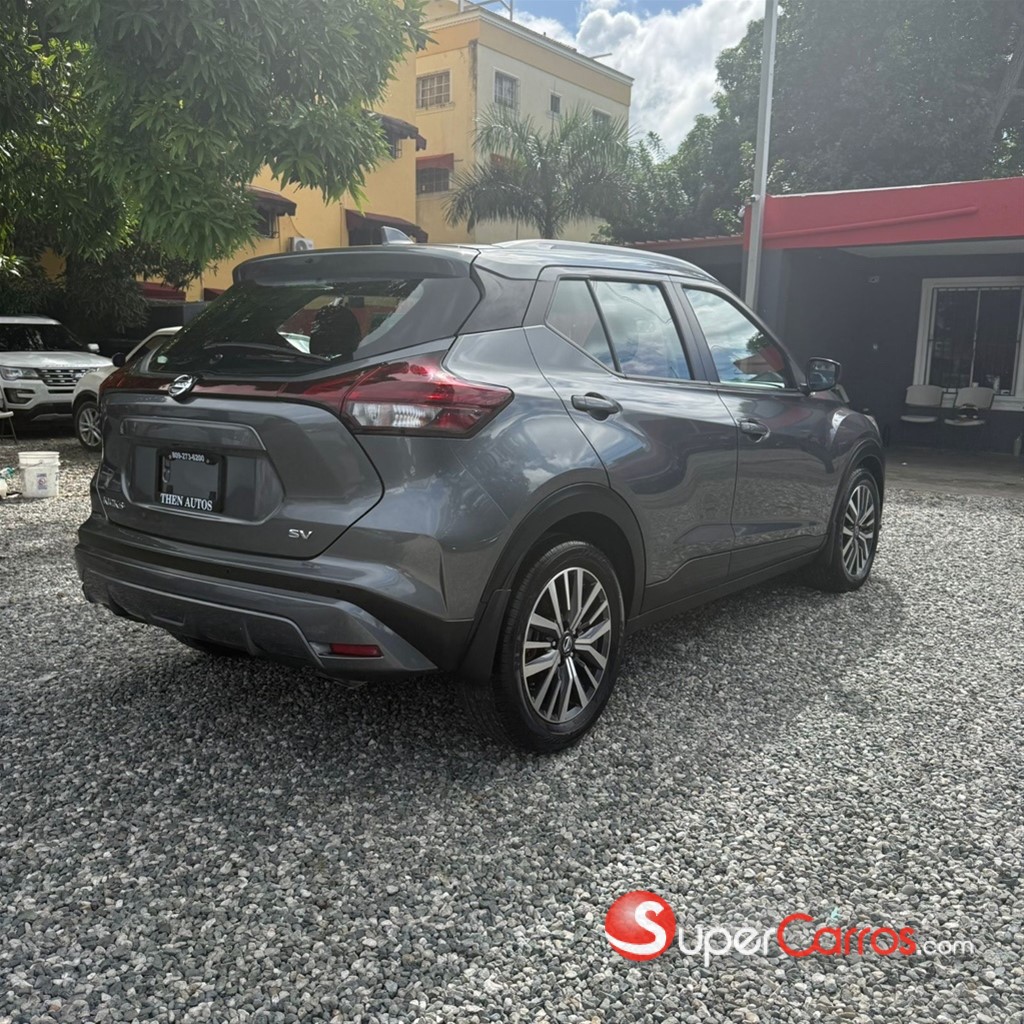 2021 Nissan Kicks SV — foto 6 / 12