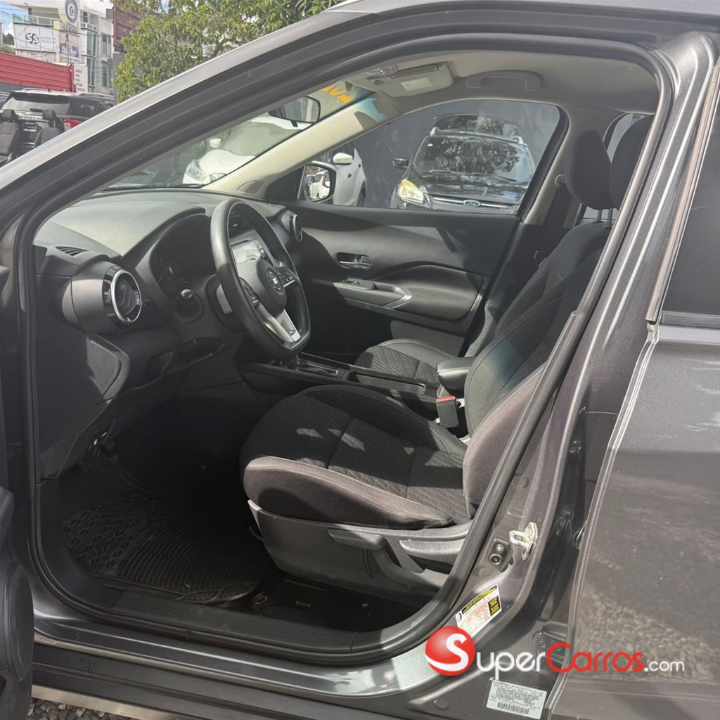 2021 Nissan Kicks SV — foto 7 / 12