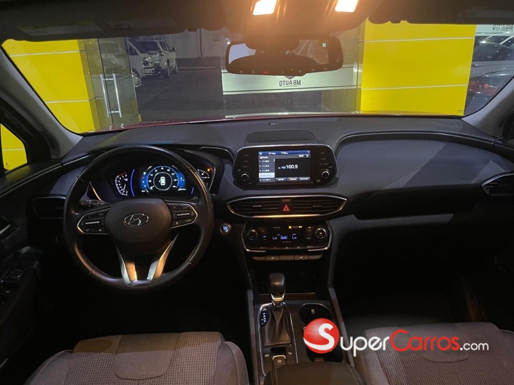 2020 Hyundai Santa Fe SE — foto 4 / 10