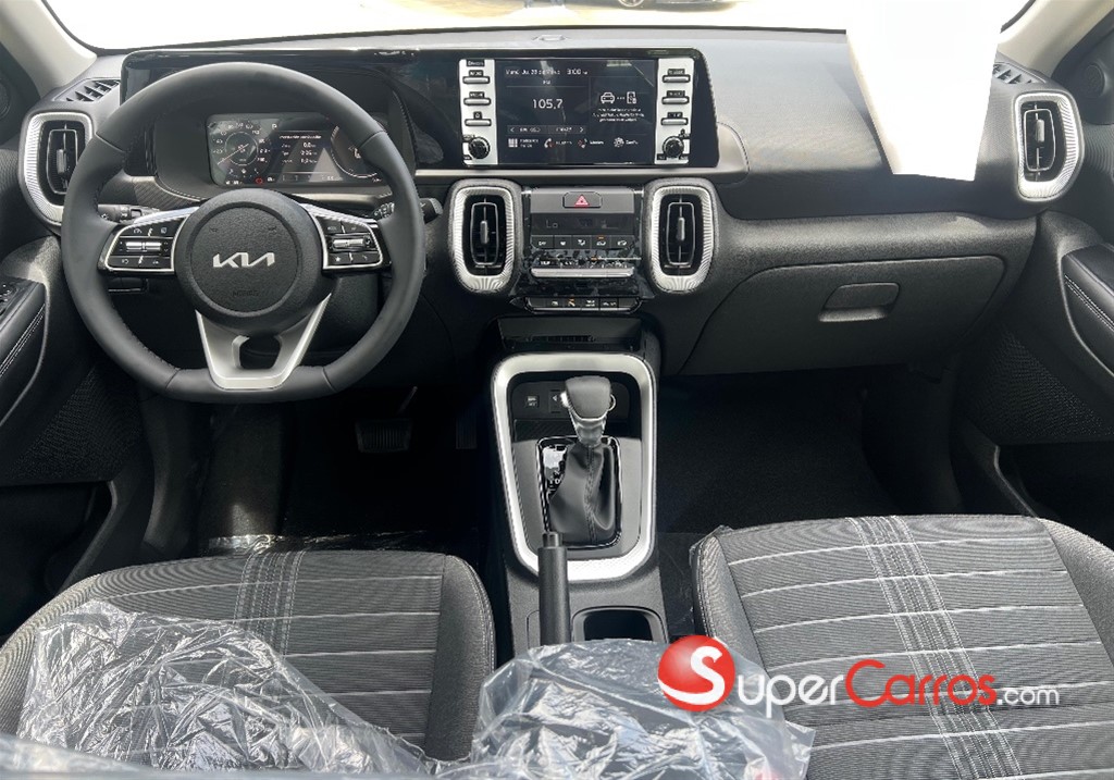 2027 Kia Sonet — foto 9 / 12
