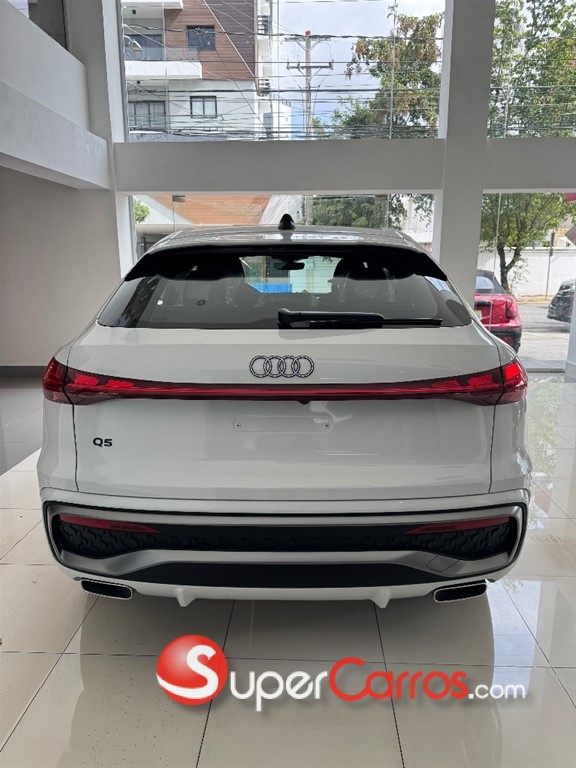 2025 Audi Q5 S-Line Sportback — foto 6 / 10