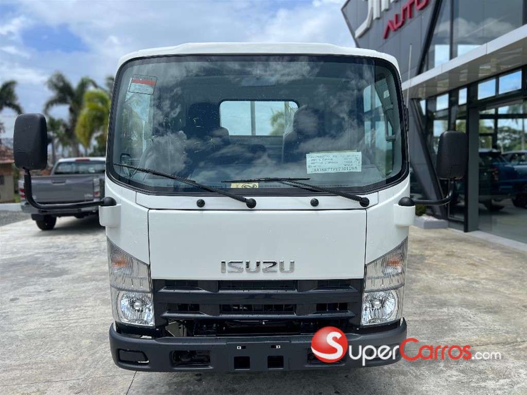 2026 Isuzu QMR 12 Pies — foto 2 / 8
