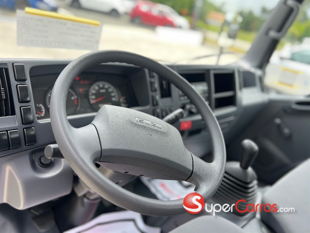 2026 Isuzu QMR 12 Pies — foto 7 / 8