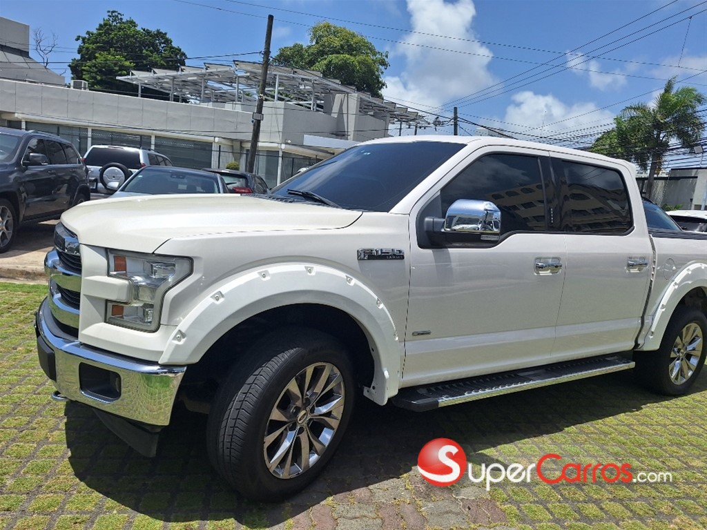 2017 Ford F 150 Lariat — foto 9 / 12