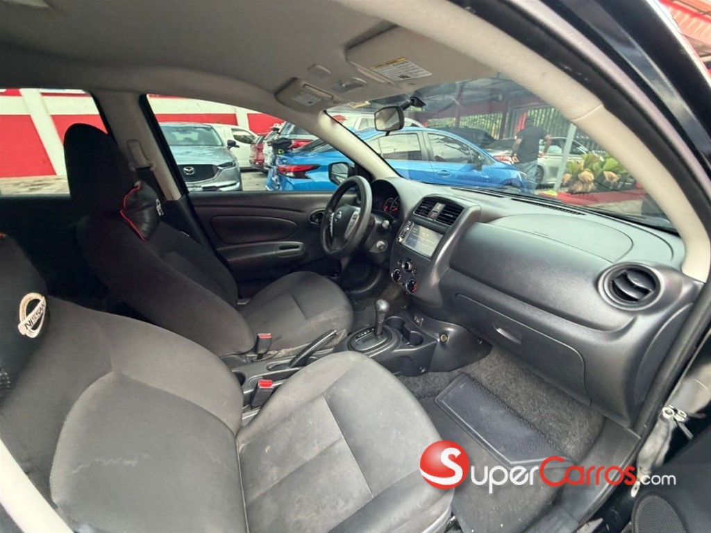 2019 Nissan Versa — foto 8 / 8