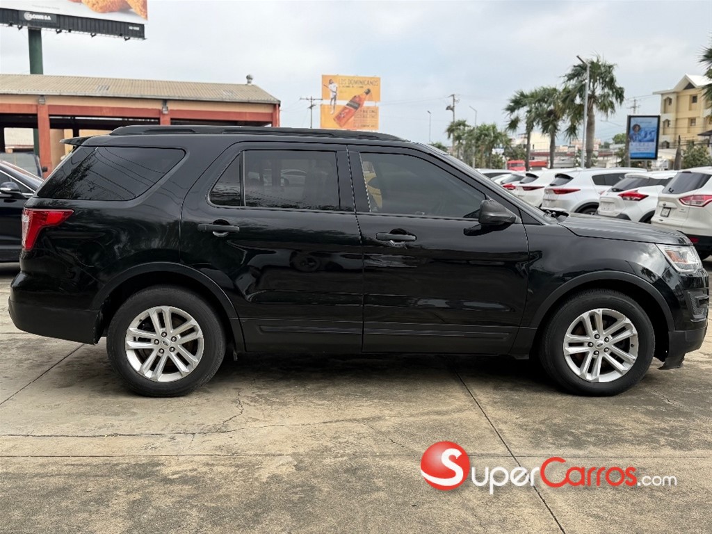 2017 Ford Explorer — foto 2 / 10