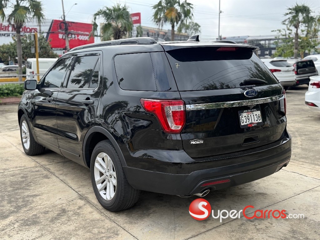2017 Ford Explorer — foto 5 / 10