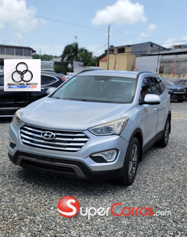 2015 Hyundai Grand Santa Fe — foto 10 / 11