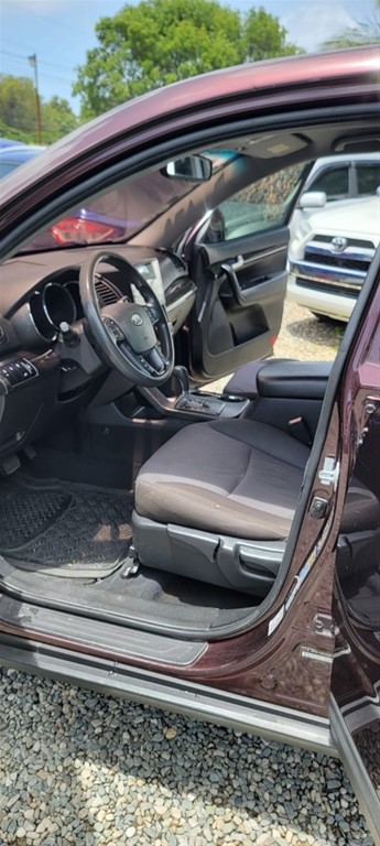 2011 Kia Sorento — foto 8 / 10