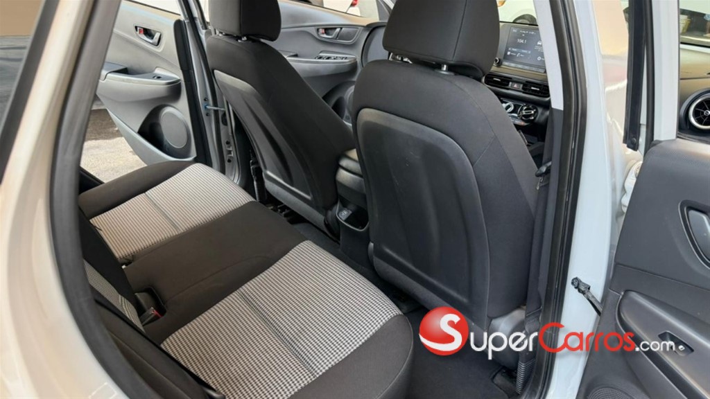 2023 Hyundai KONA — foto 9 / 12