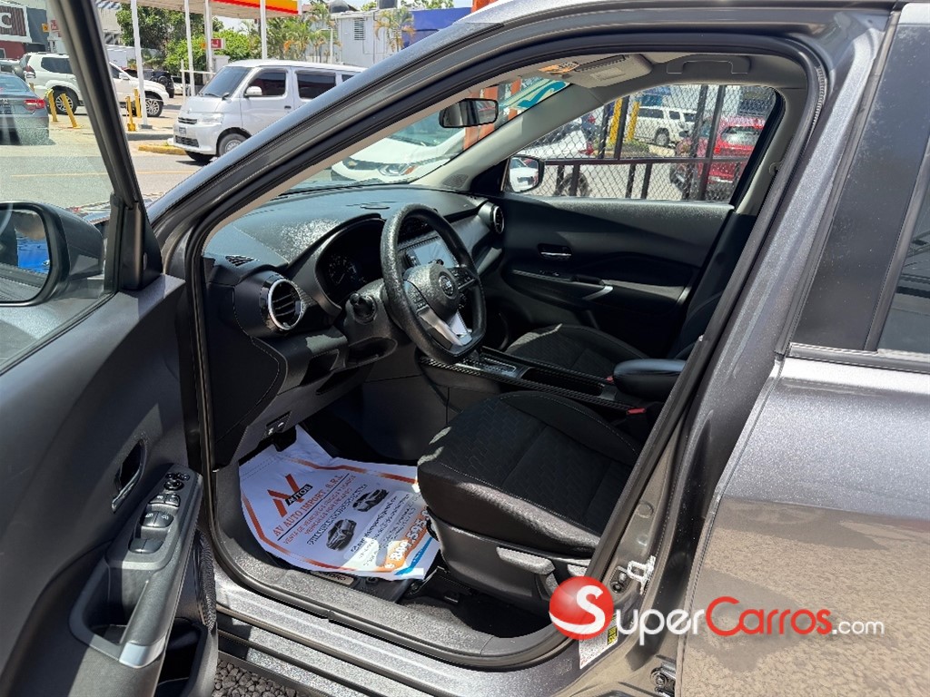 2021 Nissan Kicks SV — foto 6 / 9