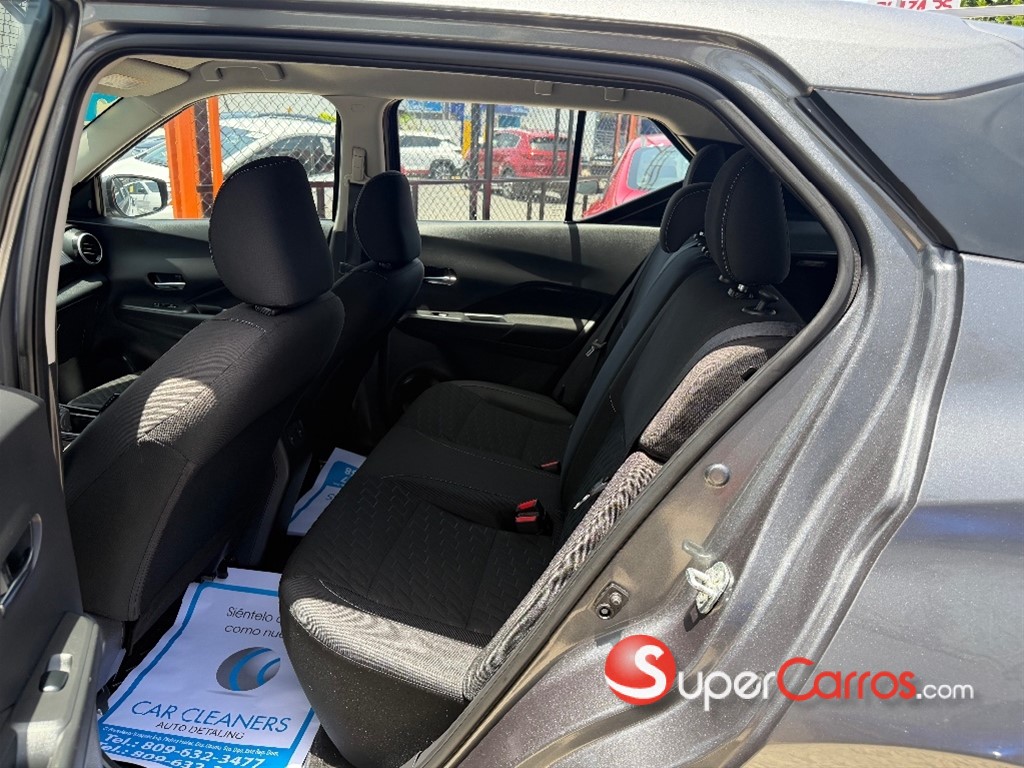 2021 Nissan Kicks SV — foto 7 / 9