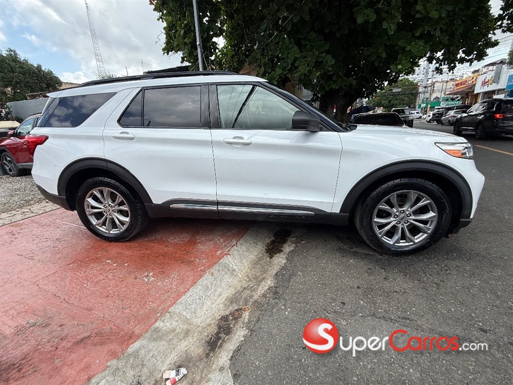2020 Ford Explorer XLT — foto 4 / 12