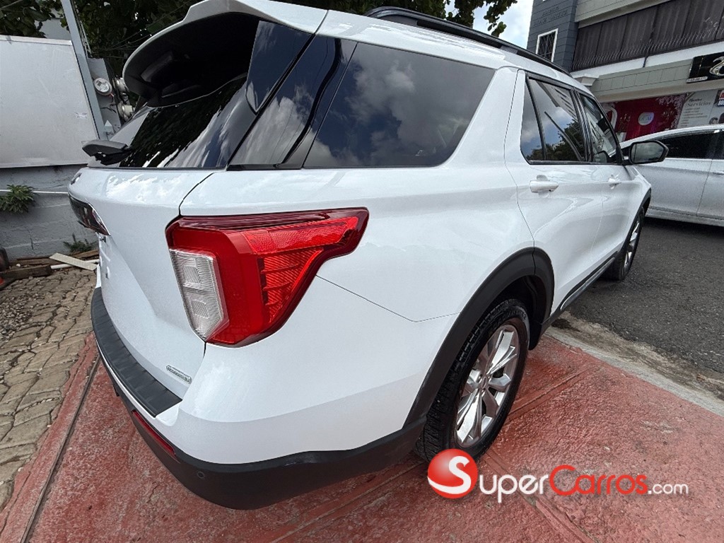 2020 Ford Explorer XLT — foto 5 / 12