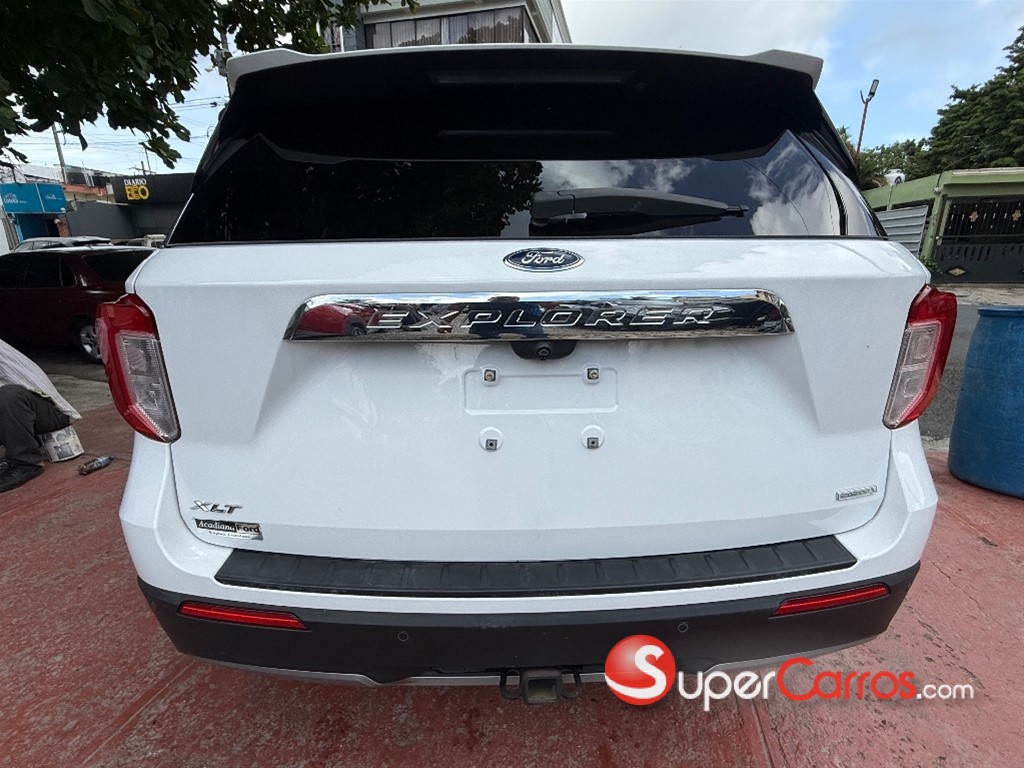 2020 Ford Explorer XLT — foto 7 / 12