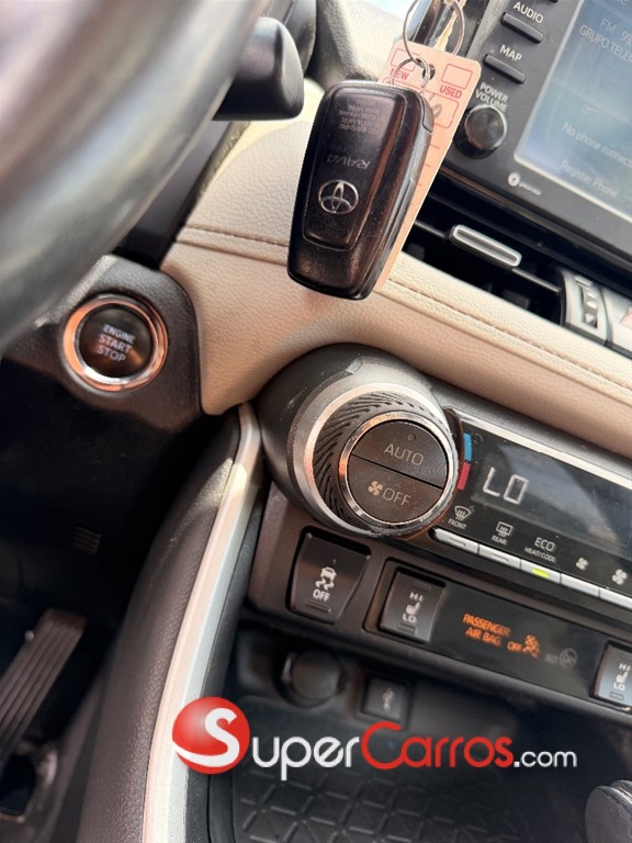 2020 Toyota RAV4 XLE Premium — foto 12 / 12