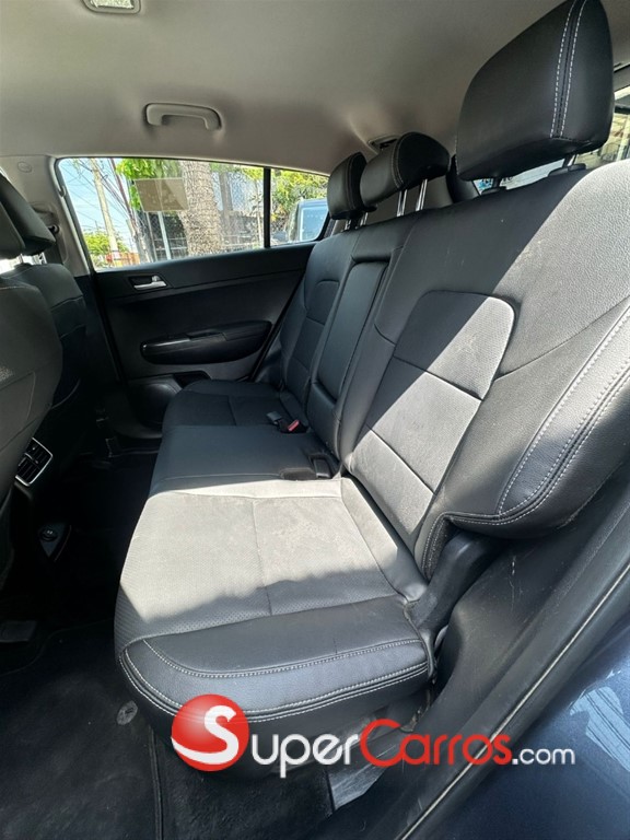 2020 Kia Sportage LX — foto 10 / 10