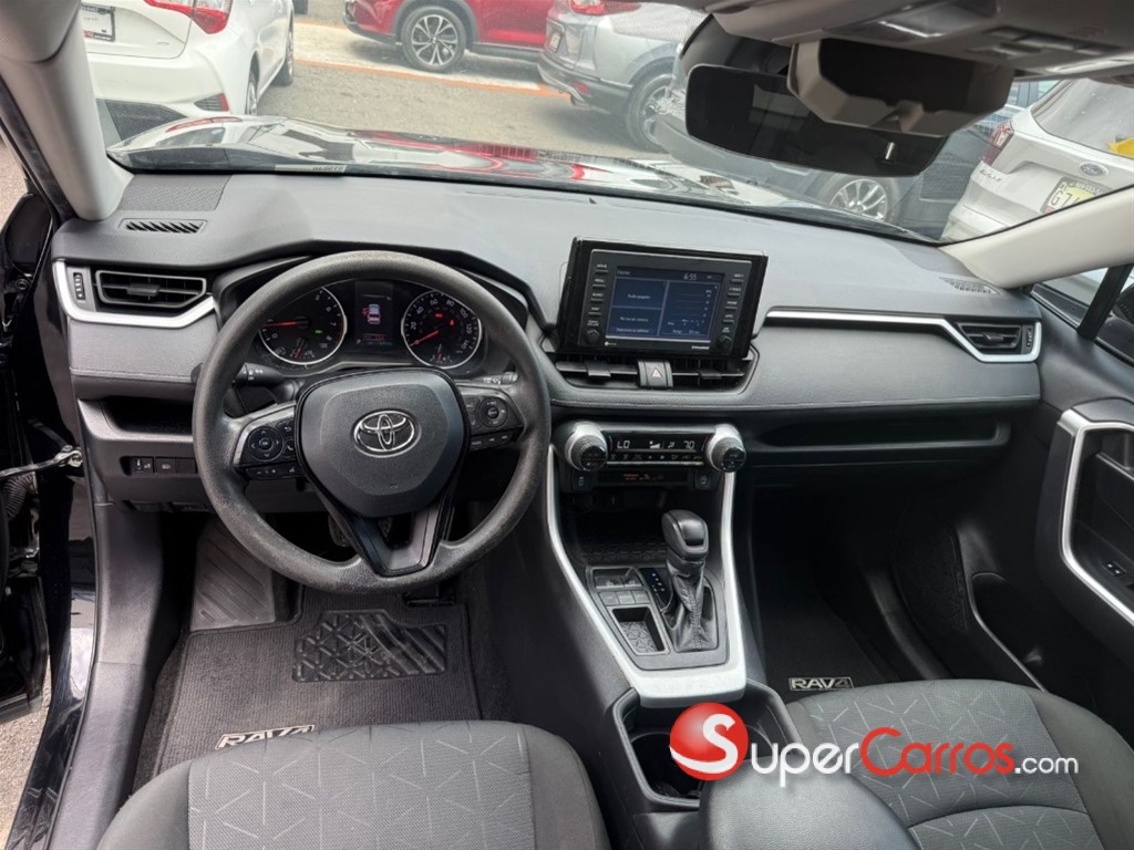 2021 Toyota RAV4 XLE — foto 9 / 12