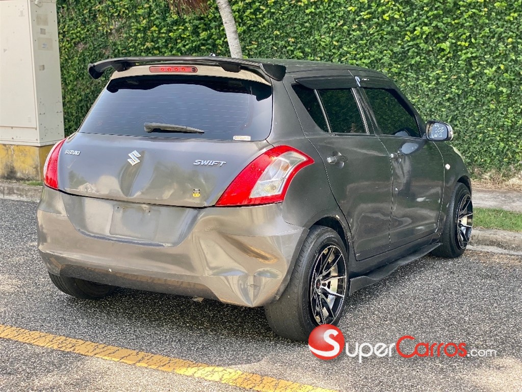 2015 Suzuki Swift — foto 4 / 10